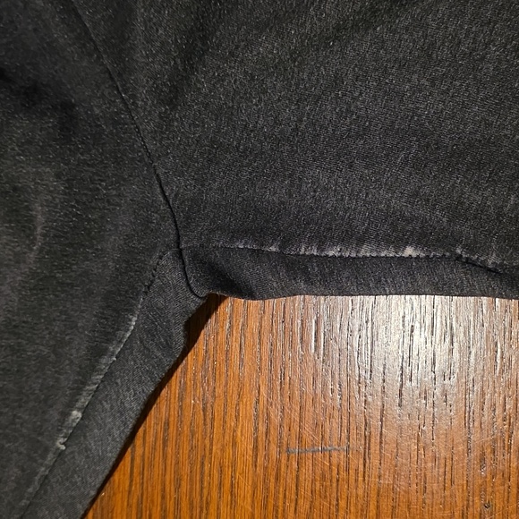 Victoria's Secret  pink black/grey Yoga Leggings. detailing on sides. Medium - Picture 5 of 7